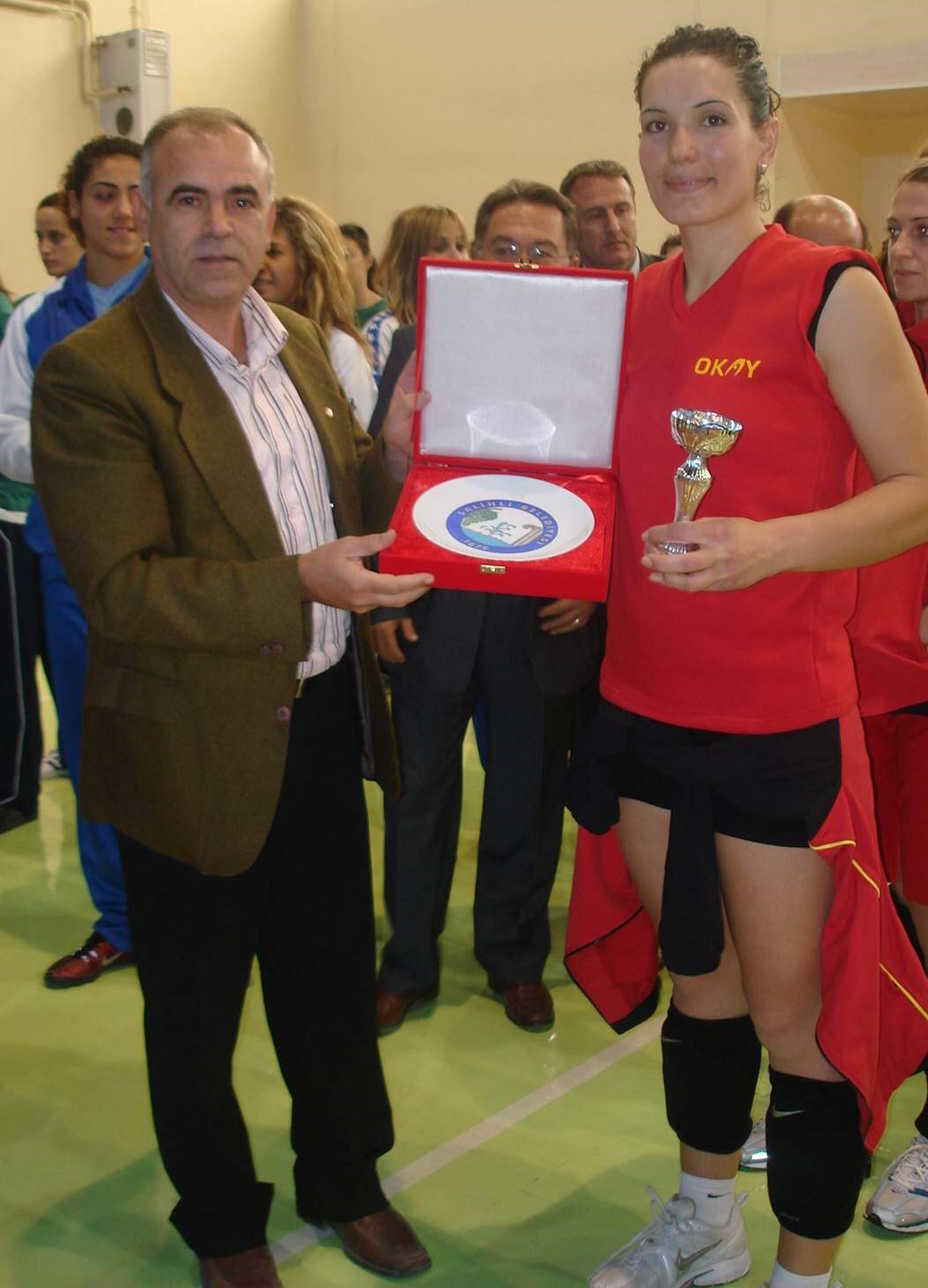 Salihli'de, 29 Ekim Cumhuriyet Bayramı Dolayısıyla Voleybol Turnuvası Düzenlendi