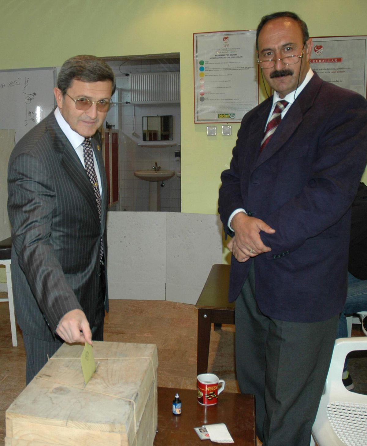 Emniyet Müdürü M. Salih Kesmez Oyunu Kullandı