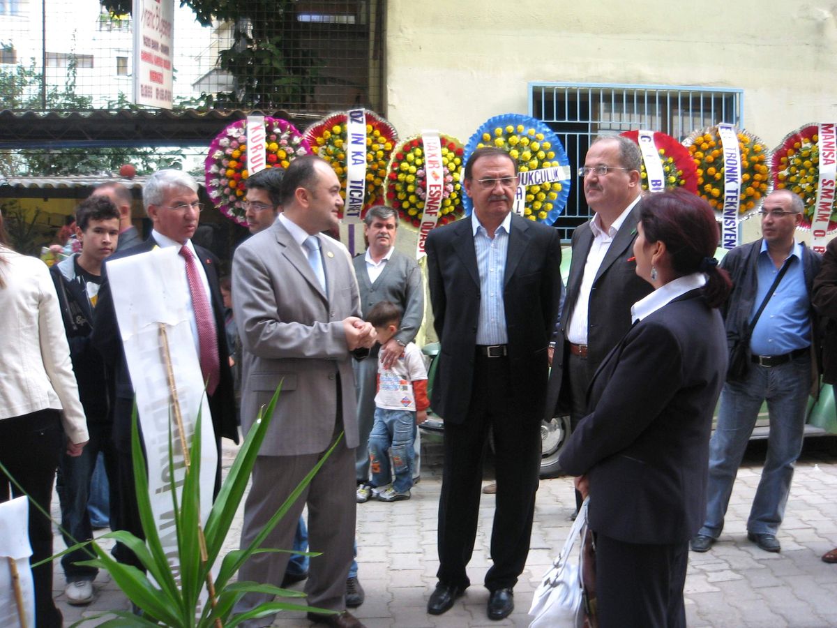 Protokol, Sigorta Acenteliği Açılışında Buluştu