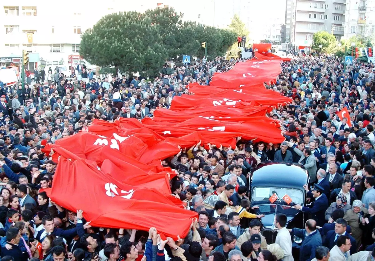 Dünyanın En Büyük Ulusal Bayrağının Açılması İstediği