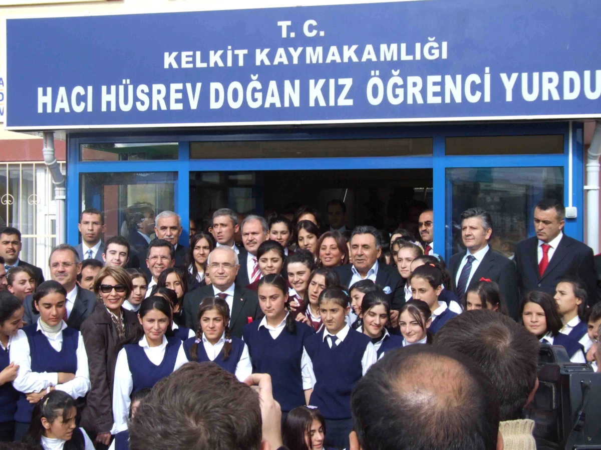 Başbakan Yardımcısı Cemil Çiçek: "Her Problemin Altından Yeterince Eğitim Veremememiz Çıkıyor"