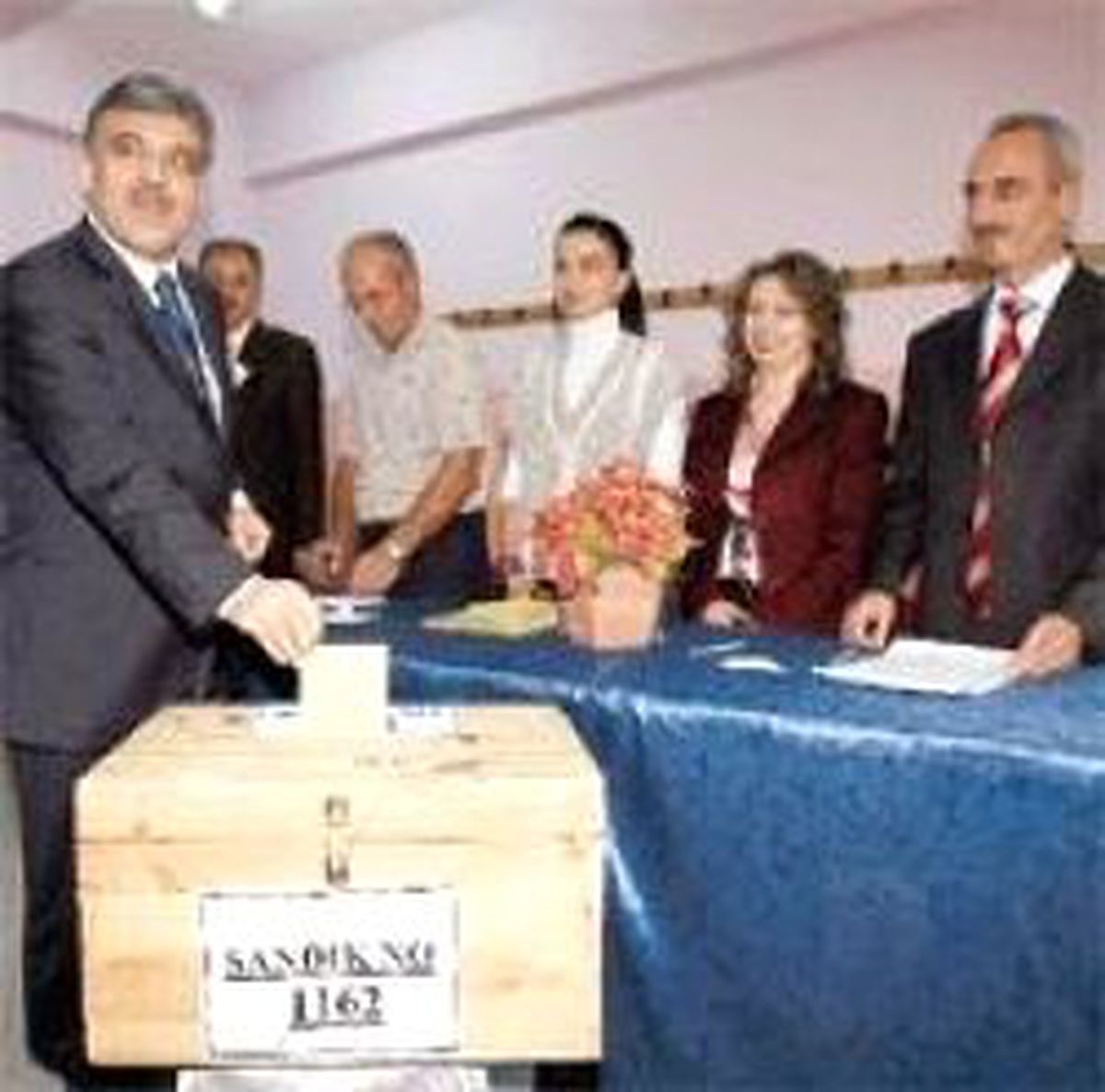 'Madde Eklenmedi Gül'ün Görev Süresi Belirsiz'
