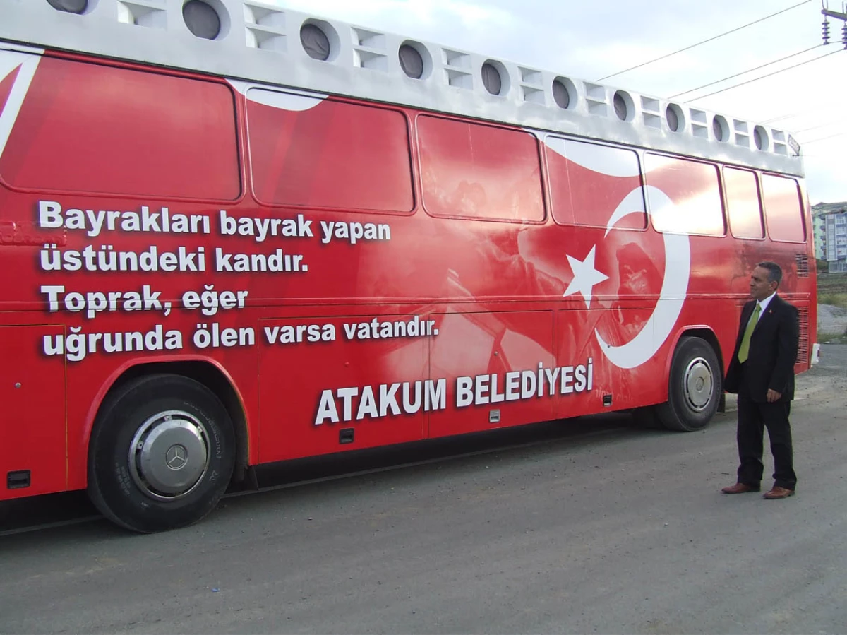 Otobüse Türk Bayraklı Giydirme