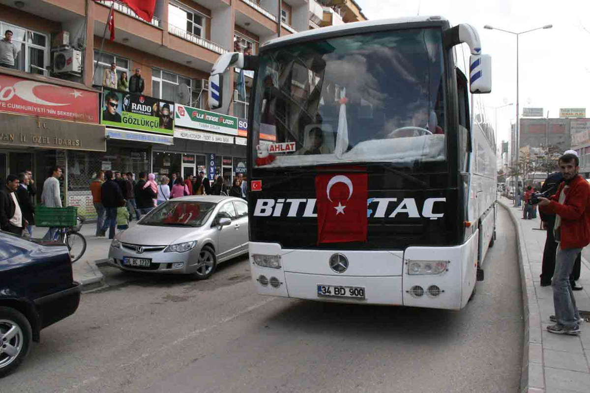 Vanlı Otobüs Firmalarından Teröre Tepki Turu