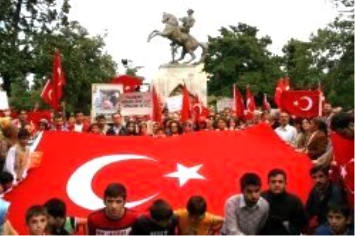 Cumhuriyet Yürüyüşü, PKK\'ya Öfke Seline Dönüştü
