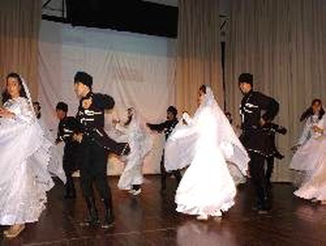 Avrupa Dan Gelen Egitimciler Turklerin Halk Oyunlarina Hayran Kaldi Son Dakika