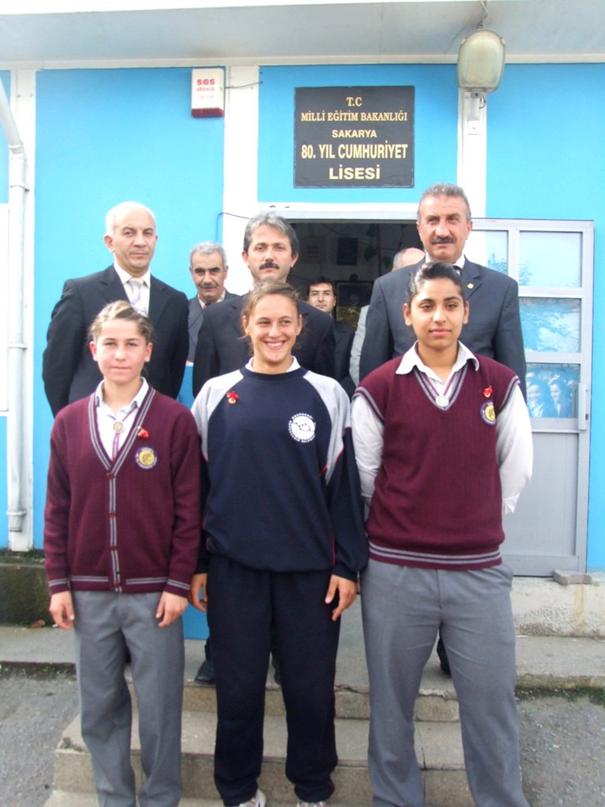 Cumhuriyet Lisesi Kızları, Gururlandırdı