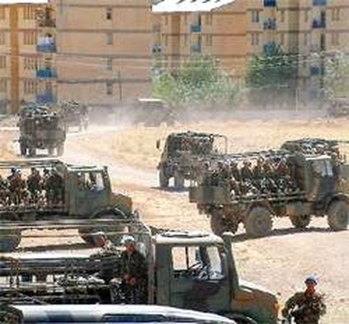 DTP'li 3 Vekil Askerler için K. Irak'a Gitti