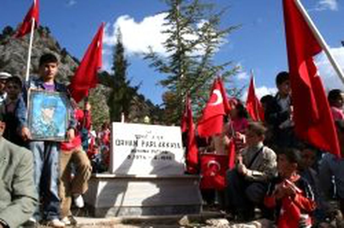Gencek'te Teröre Lanet Yürüyüşü