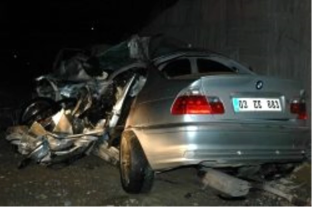 Afyonkarahisar\'da Trafik Kazası: 3 Ölü, 2 Yaralı