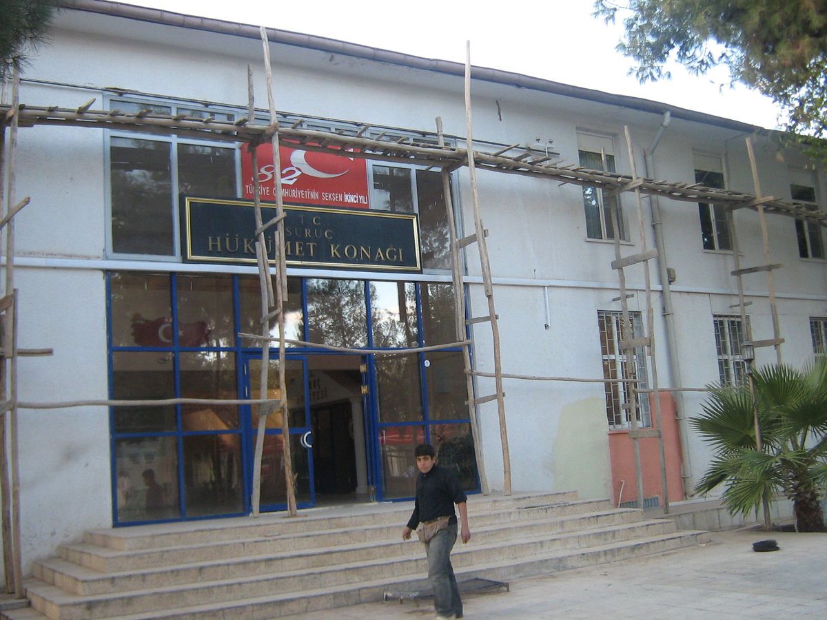 Suruç Hükümet Konağı Binası Yapılan İhaleyle 27 Bin YTL'ye Boyanıyor