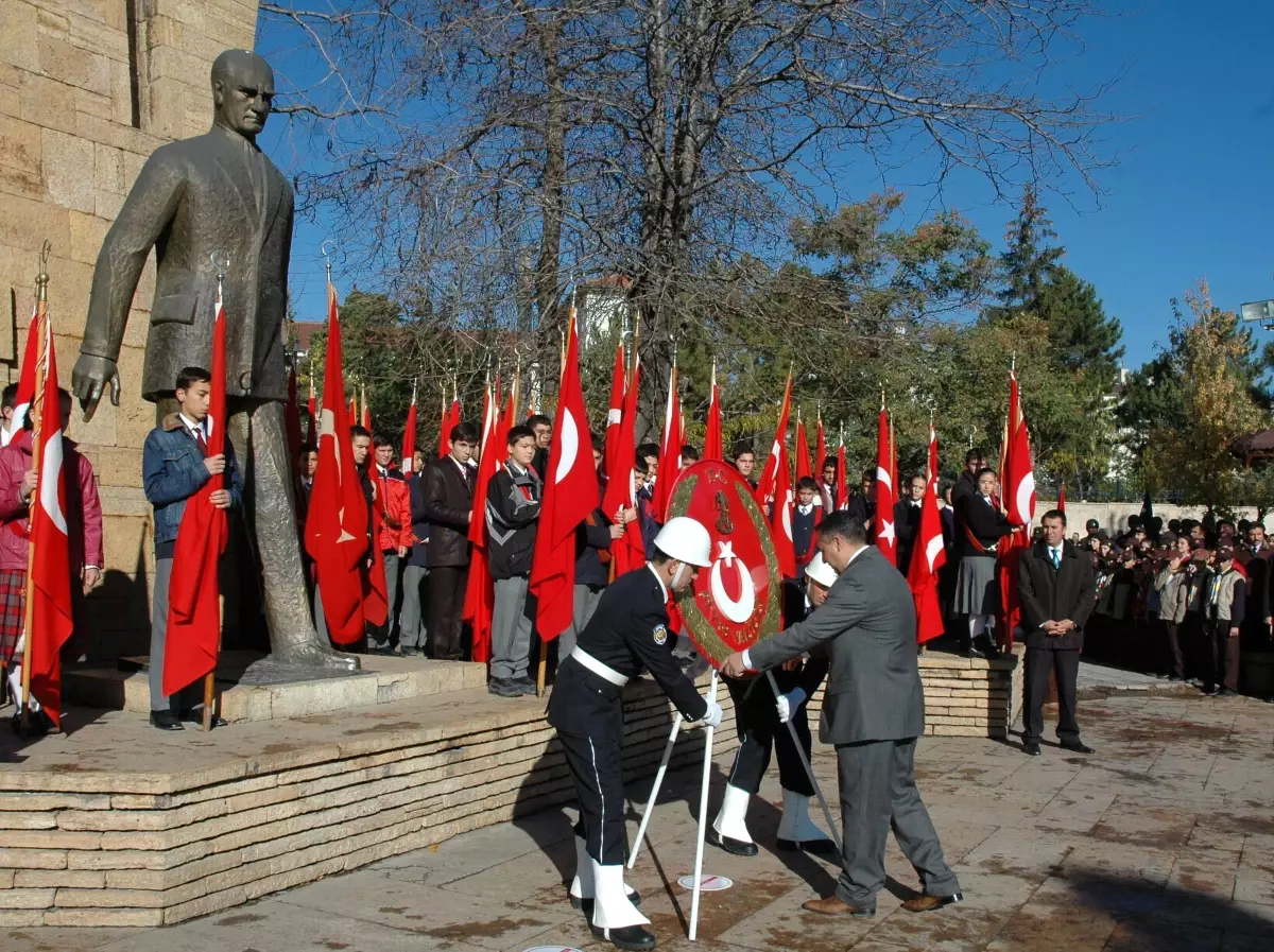 10 Kasım Atatürk\'ü Anma Törenleri