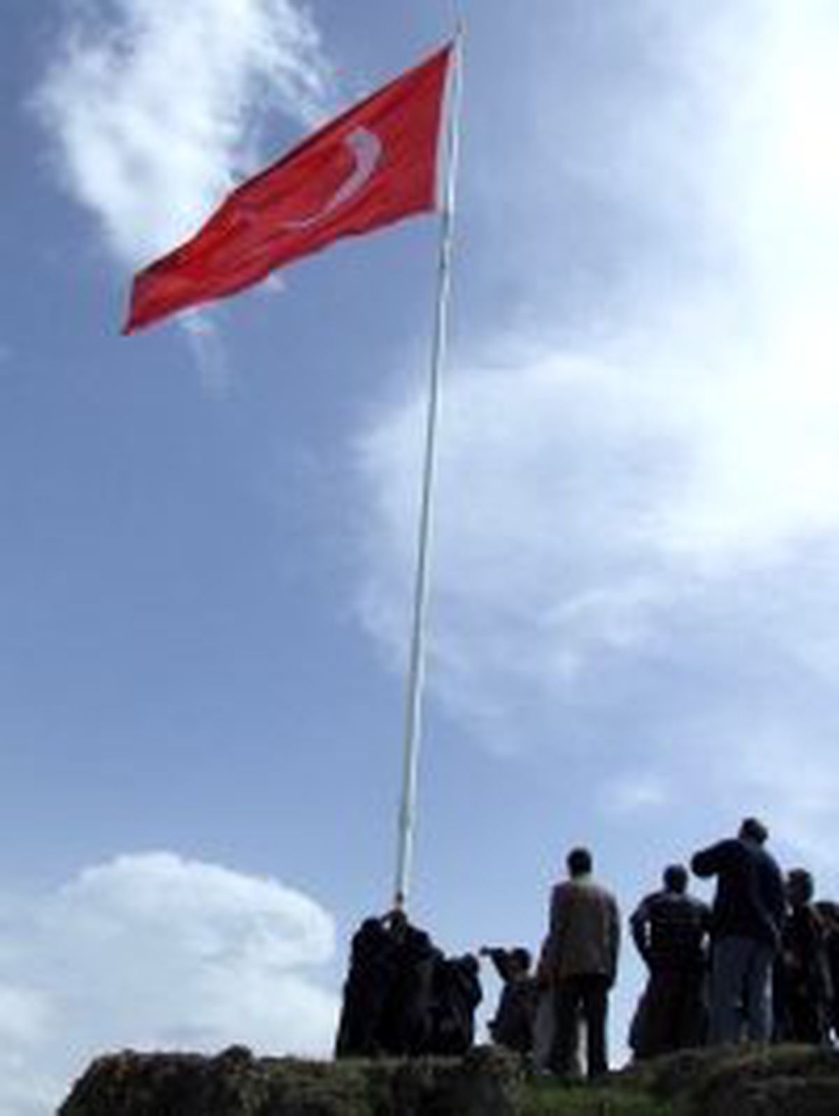 Cudi'de Silah Sesi Yerine Davul Zurna Sesi