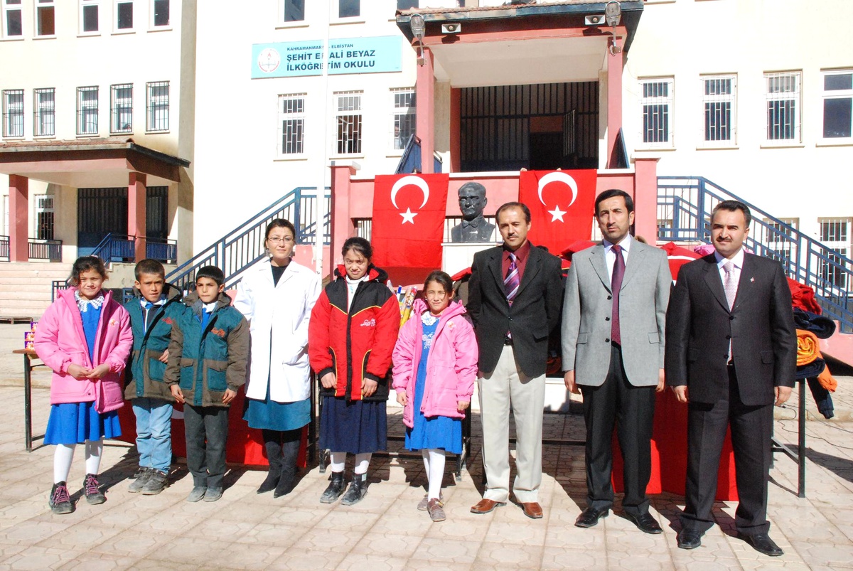 İl Genel Meclis Üyesi Dedeler'den Eğitime Destek