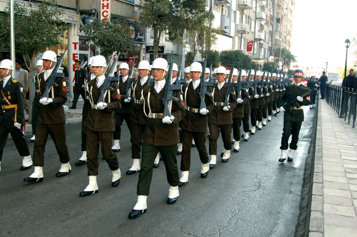 Atatürk\'ün Elazığ\'a Gelişinin 70. Yıldönümü