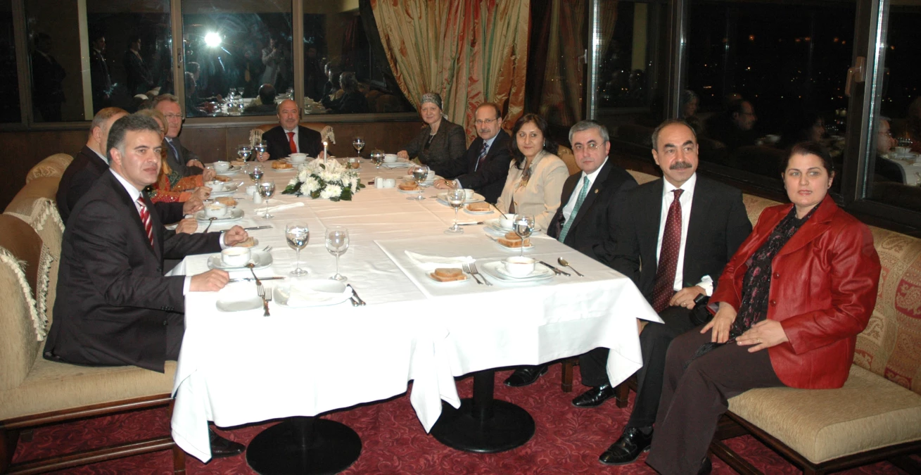 Bakan Unakıtan, Eskişehir Milletvekilleriyle Toplantı Yaptı