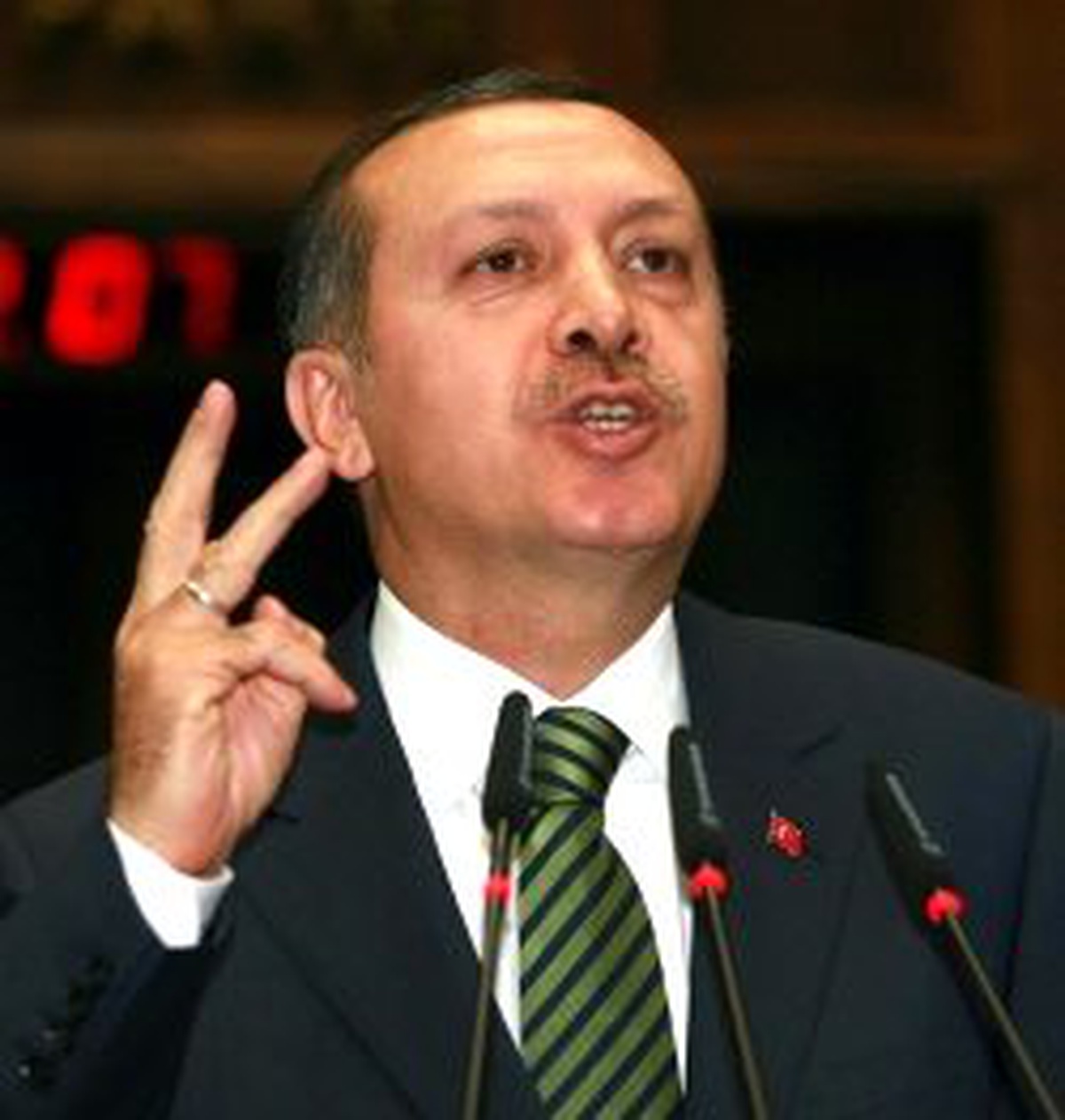 'Milletin Ekmeğiyle Oynamaya Kimsenin Hakkı Yok'