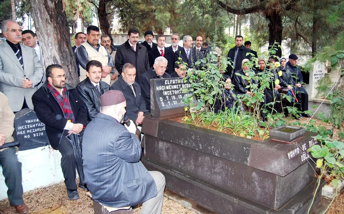 İncetahtacı, Ölümünün 8. Yılında Mezarı Başında Anıldı