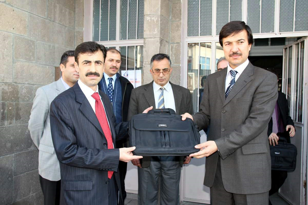 Eğitim Bir-sen'den Öğretmenlere Ziyaret