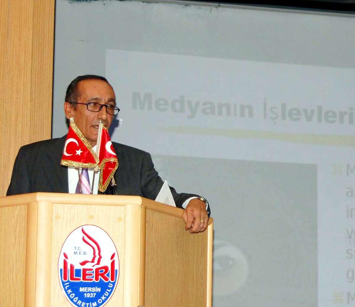 'Medya ve Eğitim, Medya Okur-yazarlığı' Konferansı