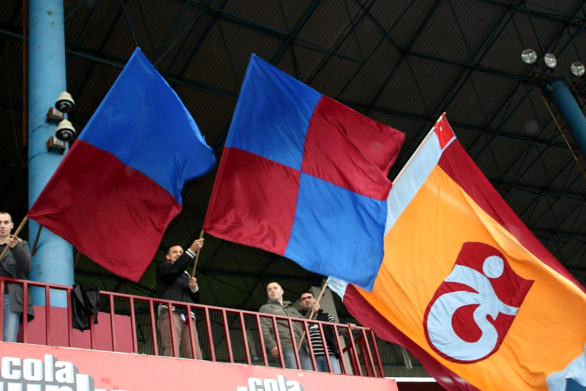 Trabzonspor Taraftarı Galatasaray Maçını Bekliyor