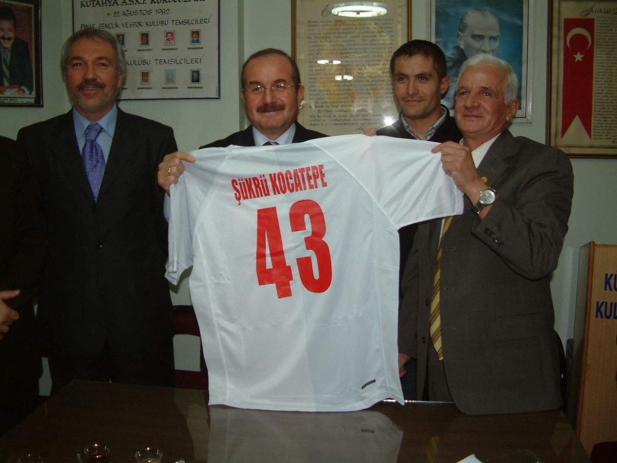 Kütahya'da Amatör Spor Kulüplerine Malzeme Desteği