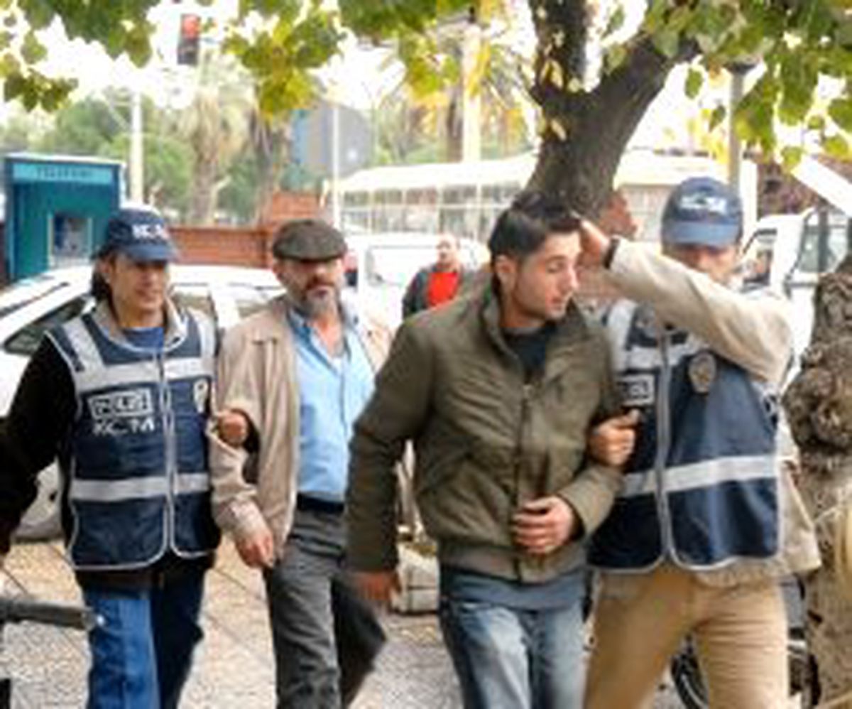 İzmir'de Uyuşturucu Operasyonu