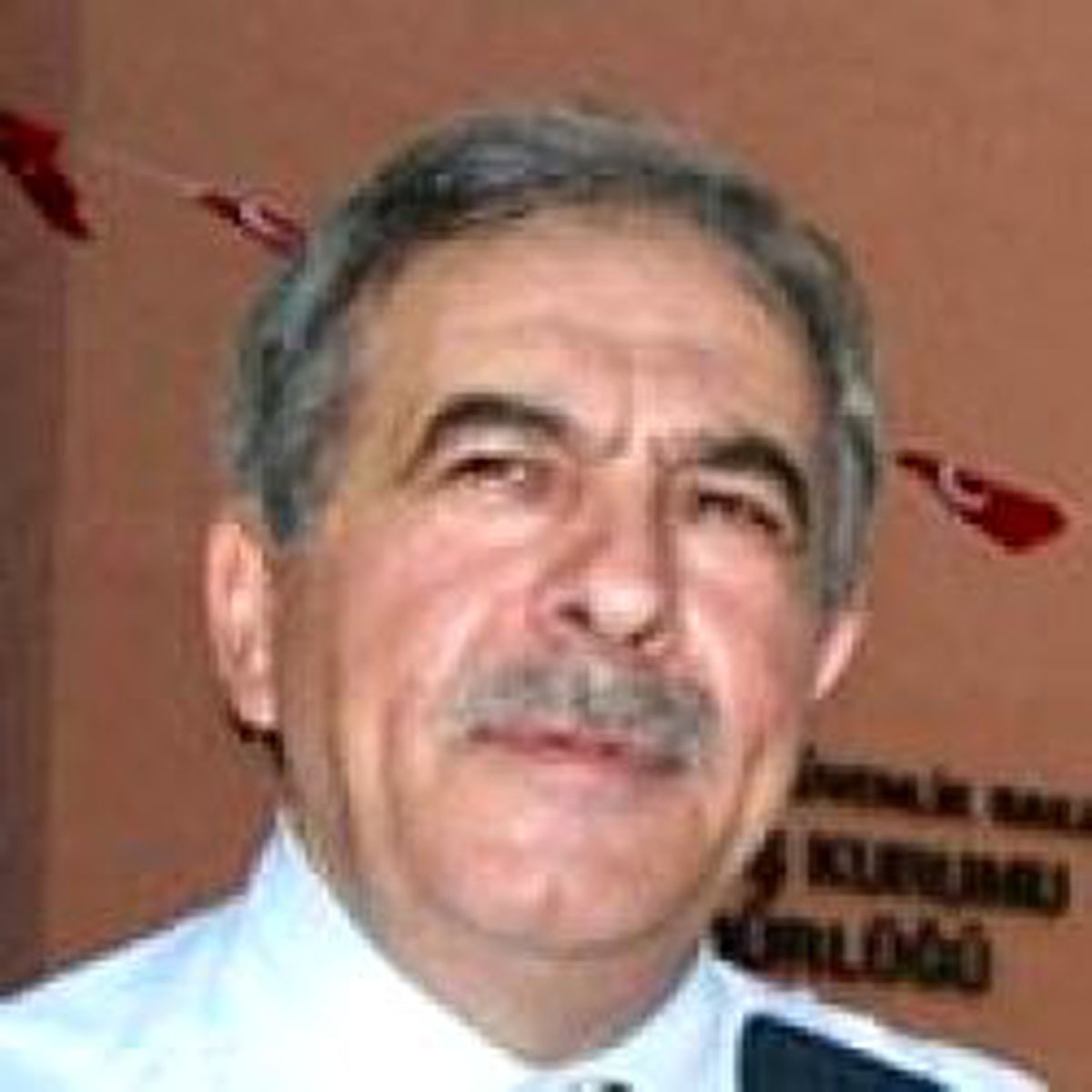 Bakan Başeskioğlu'dan Destek Sözü