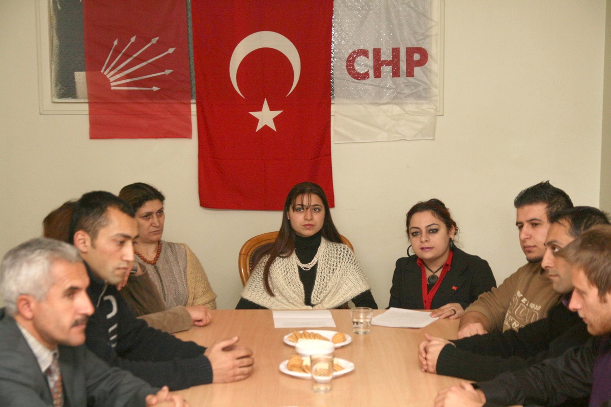 CHP'li Gençlerden İnsan Hakları Günü Açıklaması...