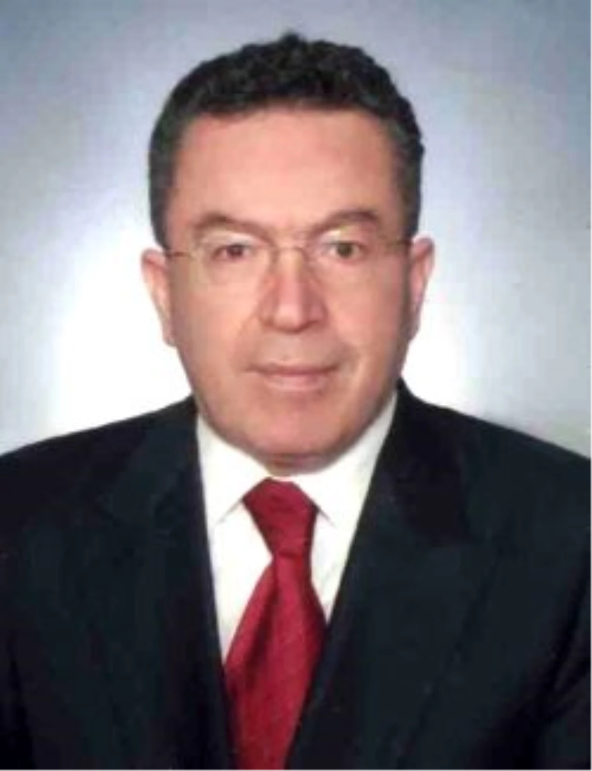 YÖK\'e Süpriz Atama: Prof. Dr. Özcan