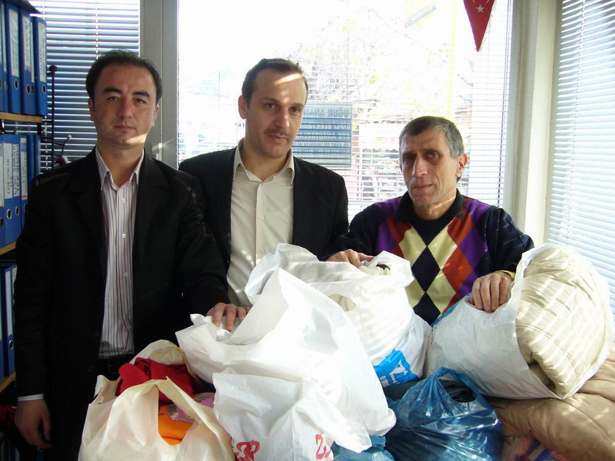 Muhtardan Eğitime Destek