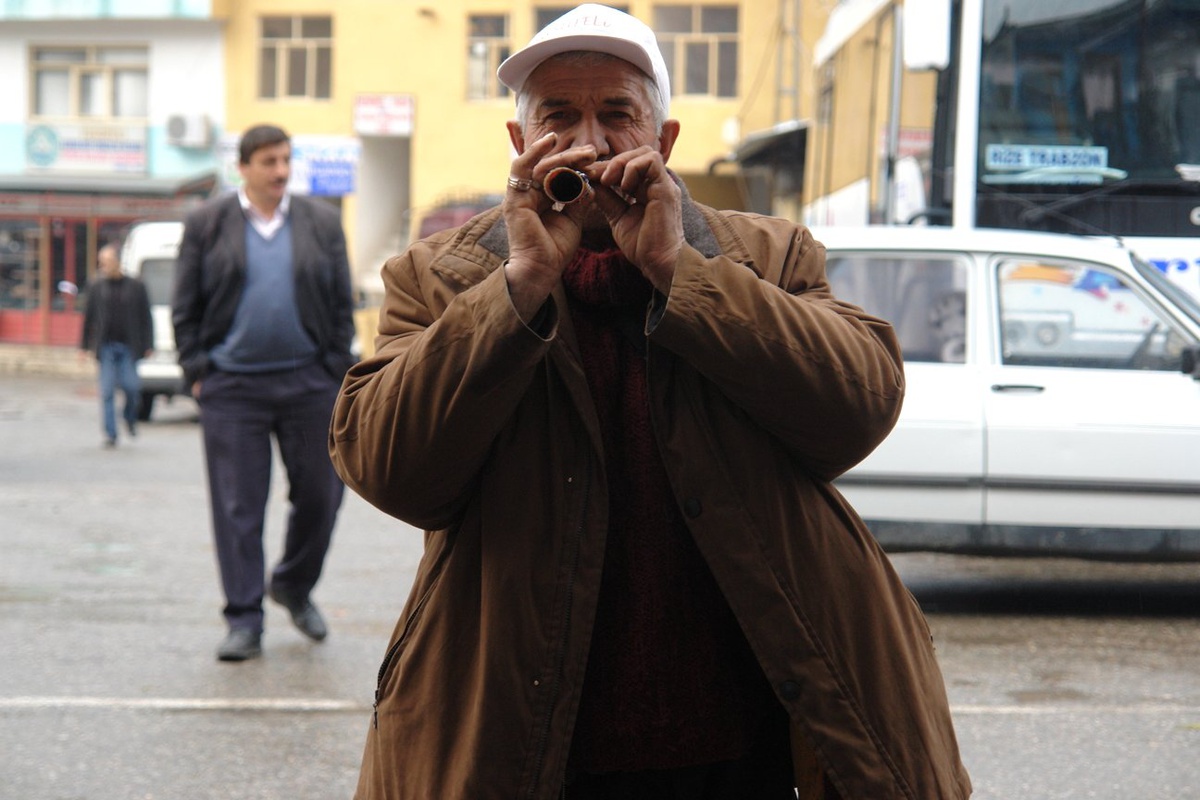 Halka Moral Vermek İçin Yollara Düştü