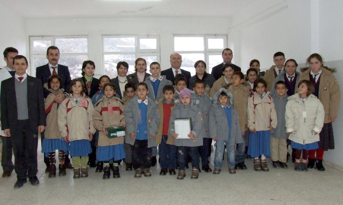 Özel İdareden Anlamlı Yardım