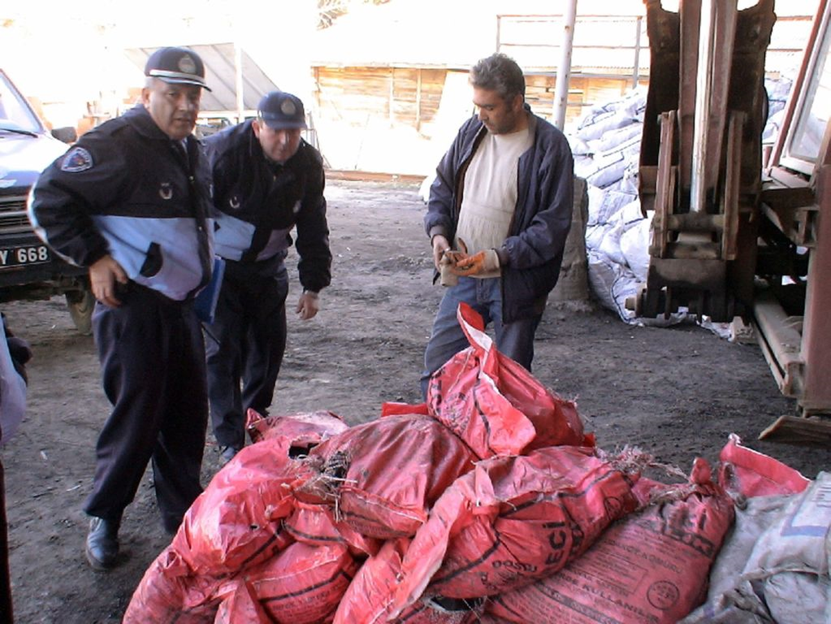 Gediz Zabıtası'ndan Kömür Denetimi