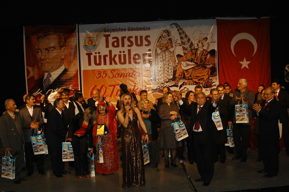 'Geçmişten Günümüze Tarsus Türküleri' Albümünün Galası Yapıldı