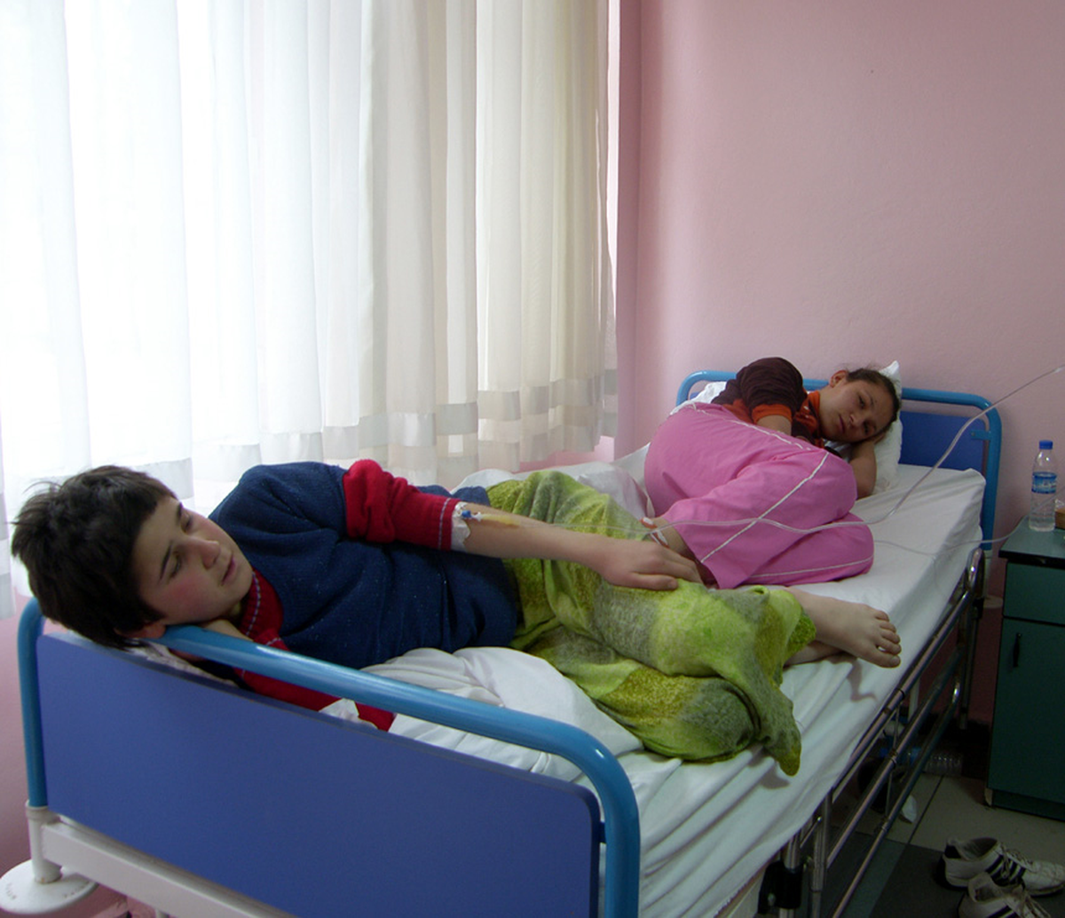 Pio'da Kalan 18 Öğrenci Yemekten Zehirlendi