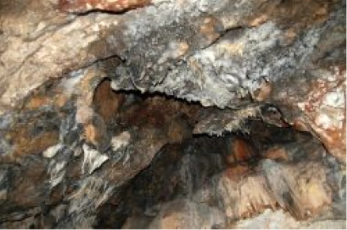 Simav\'da 40 Civarındaki Mağarının Gün Yüzüne Çıkarılması İçin Çalışma Başlatıldı