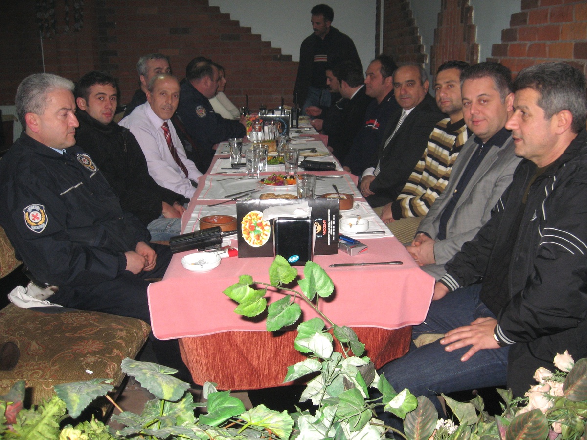 Emniyet ve Basın Mensupları Yemekte Buluştu