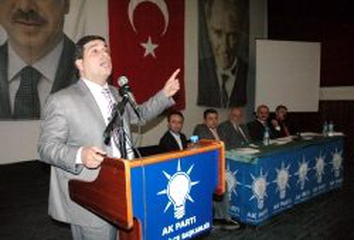 AKP'nin Kanadoğlu Tepkisi
