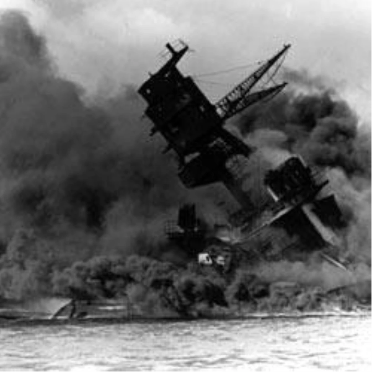 Amerika Pearl Harbor Saldırısına Göz mü Yumdu