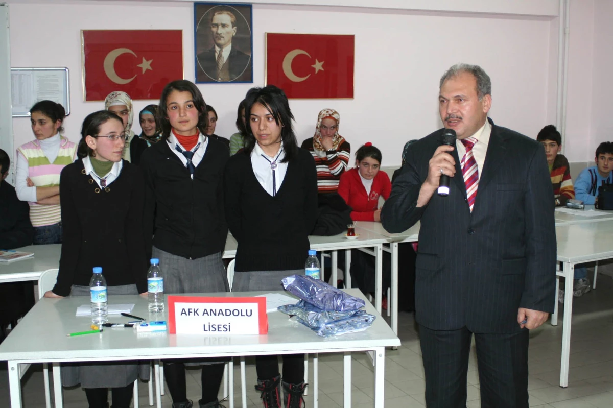 Liseler Arası Bilgi Yarışmasında Ali Fuat Kadirbeyoğlu Anadolu Lisesi Birinci Oldu
