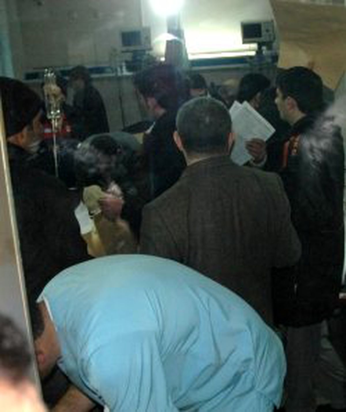 Hindistan'da Otobüs Uçuruma Yuvarlandı: 38 Ölü