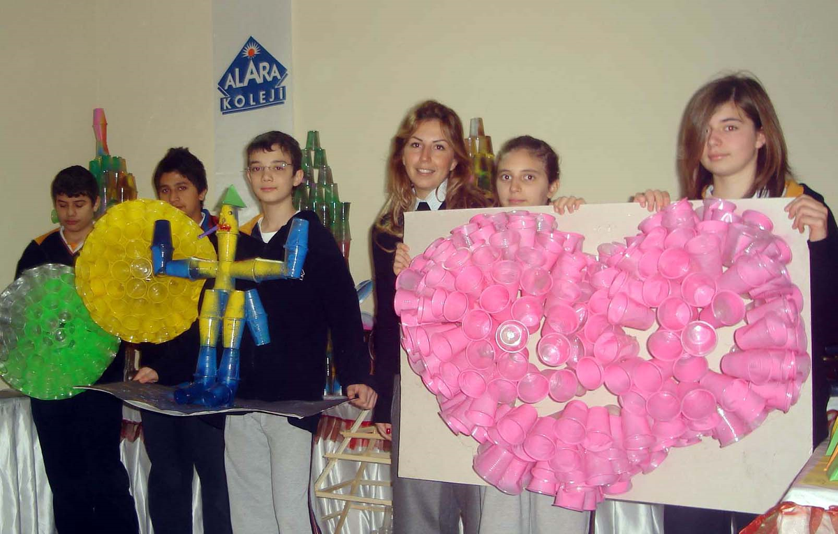 Atıkları Sanat Ürününe Çeviriyorlar