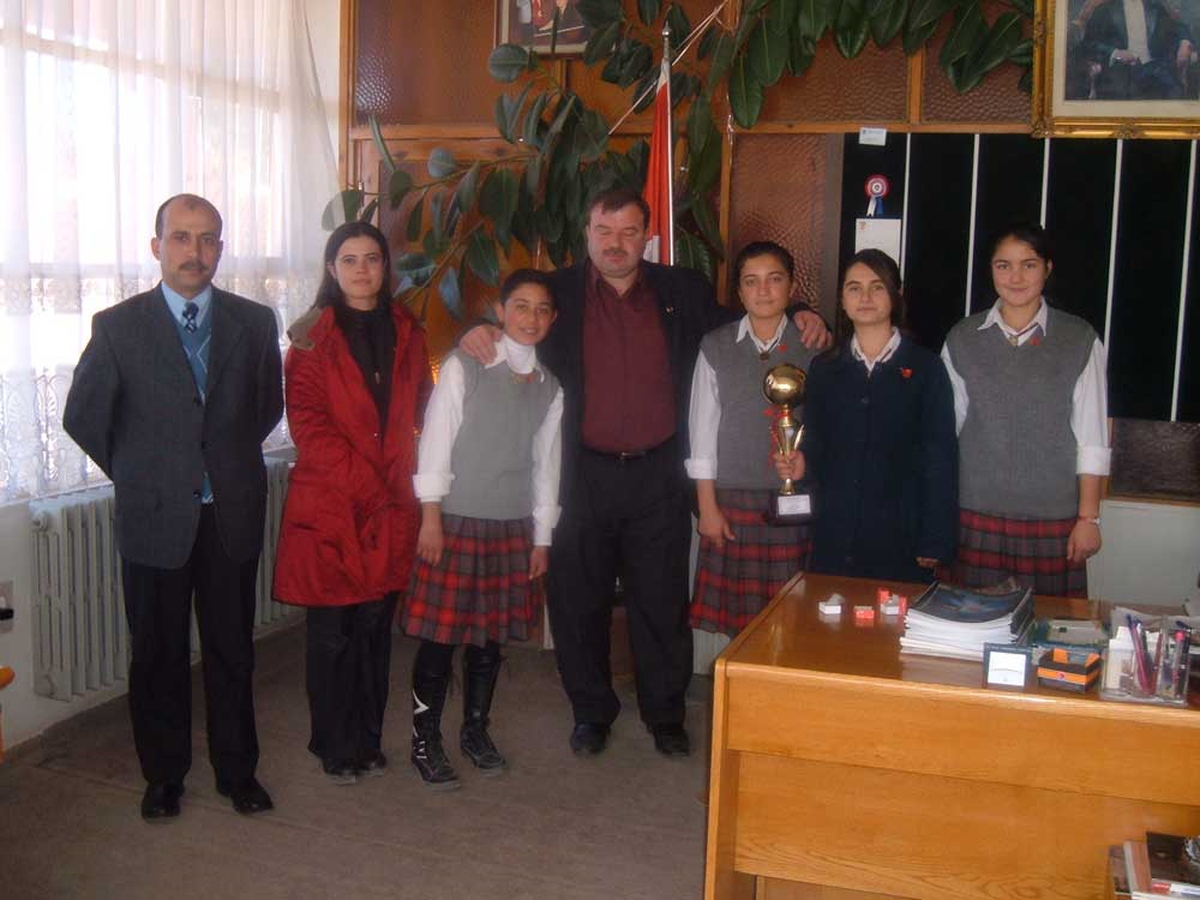 Başkan Torun'dan Badminton Takımına Ödül