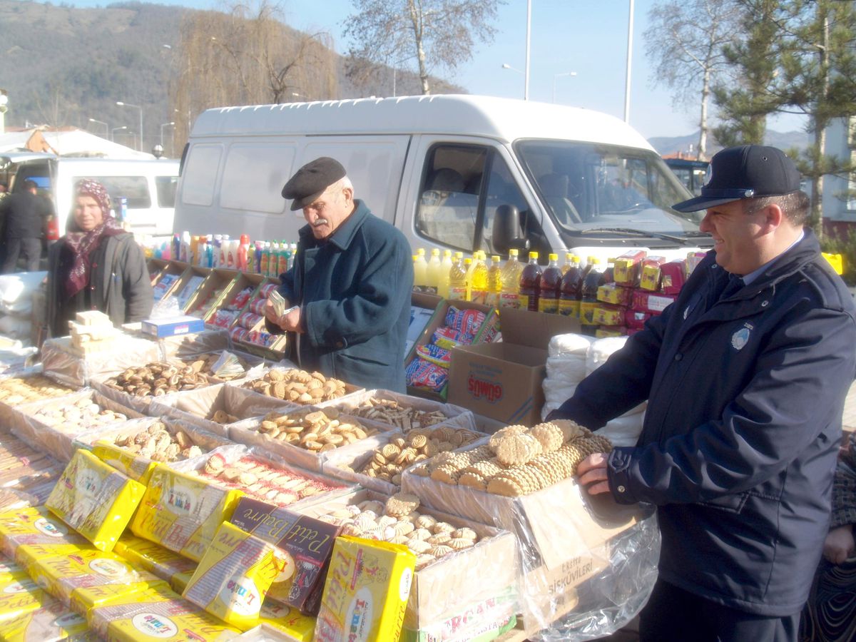 Zabıta Denetimlerini Sürdürüyor