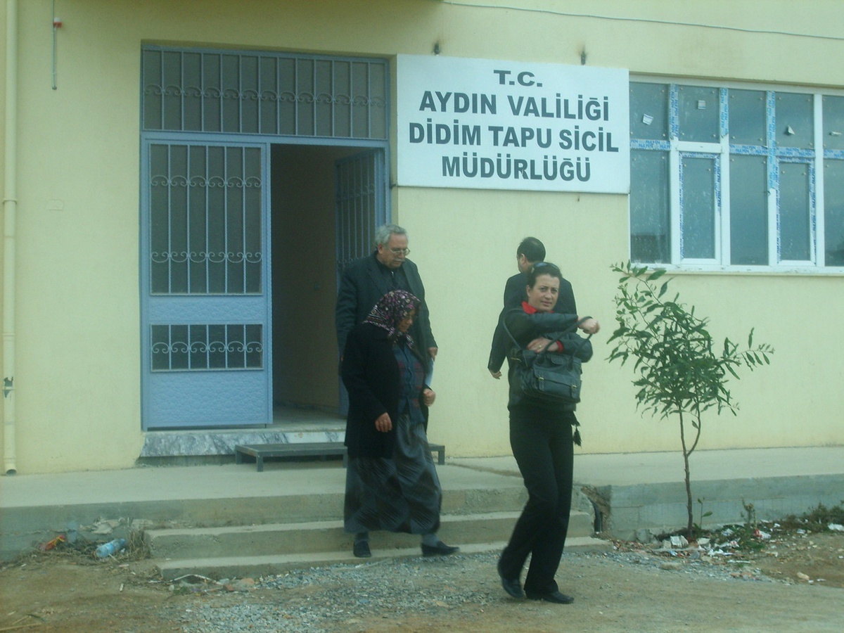 Rüşvet Bu Tapu Dairesini de Kapattırdı