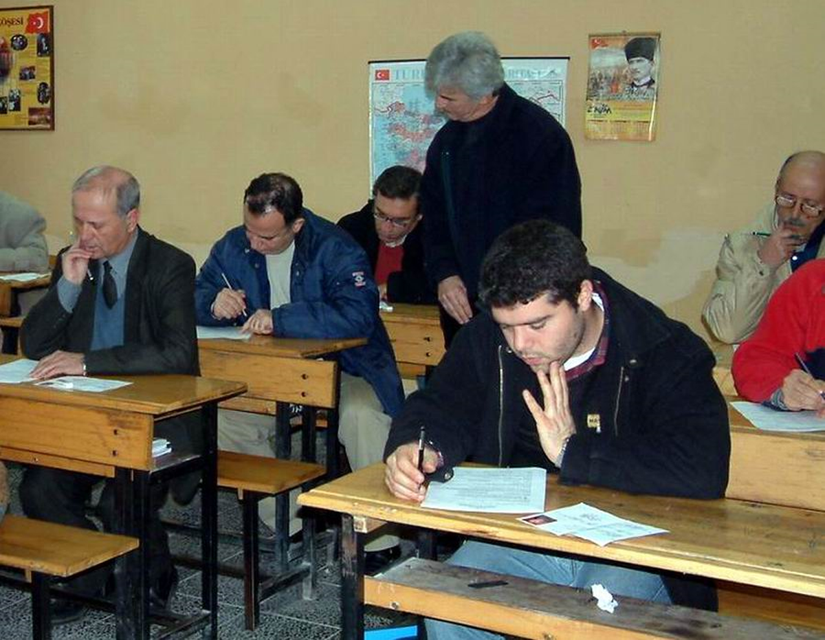 Edremit'te Açık Lise Sınavları da Yapılmaya Başlandı