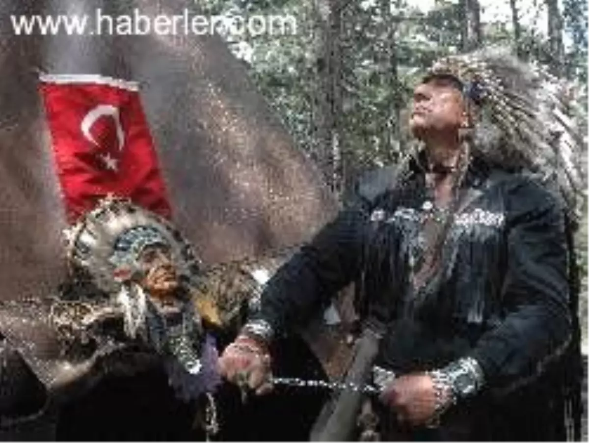 \'Türkler mi Kızılderili, Kızılderililer mi Türk?\'