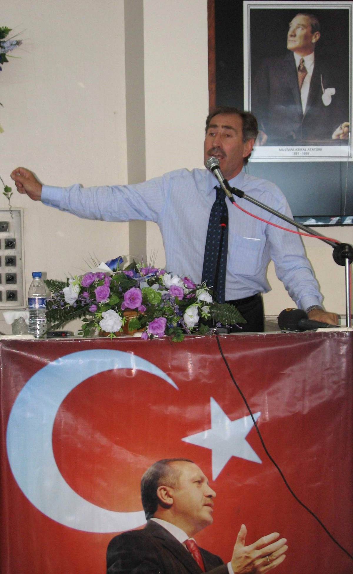 Bakan Günay'a Hemşehrisinden Şiirli Sitem