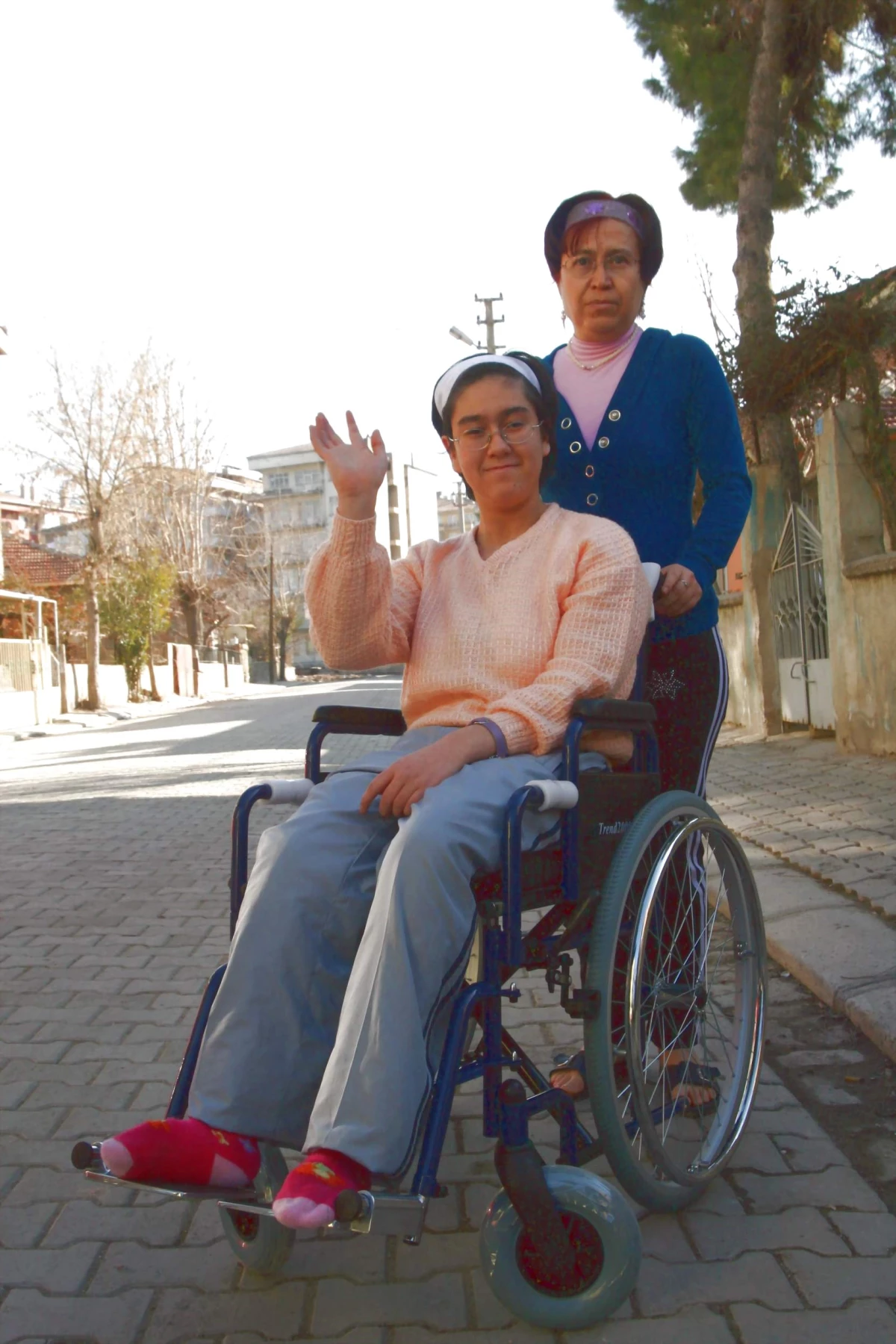 Fiziksel Engelli İlköğretim Okulu Öğrencilerinin Tekerlekli Sandalye Sevinci